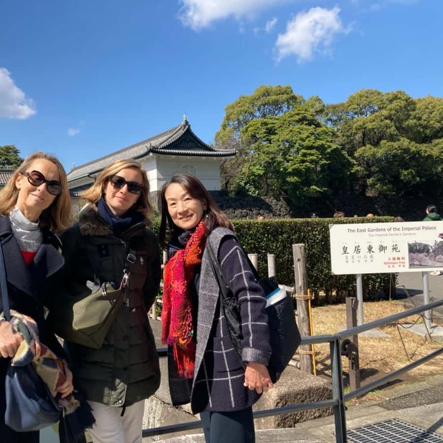 皇居東御苑を英語で説明 Self-Guidebook 英語 皇居 ガイドブック 東京皇居東御苑 歴史ガイド付き | GetYourGuide