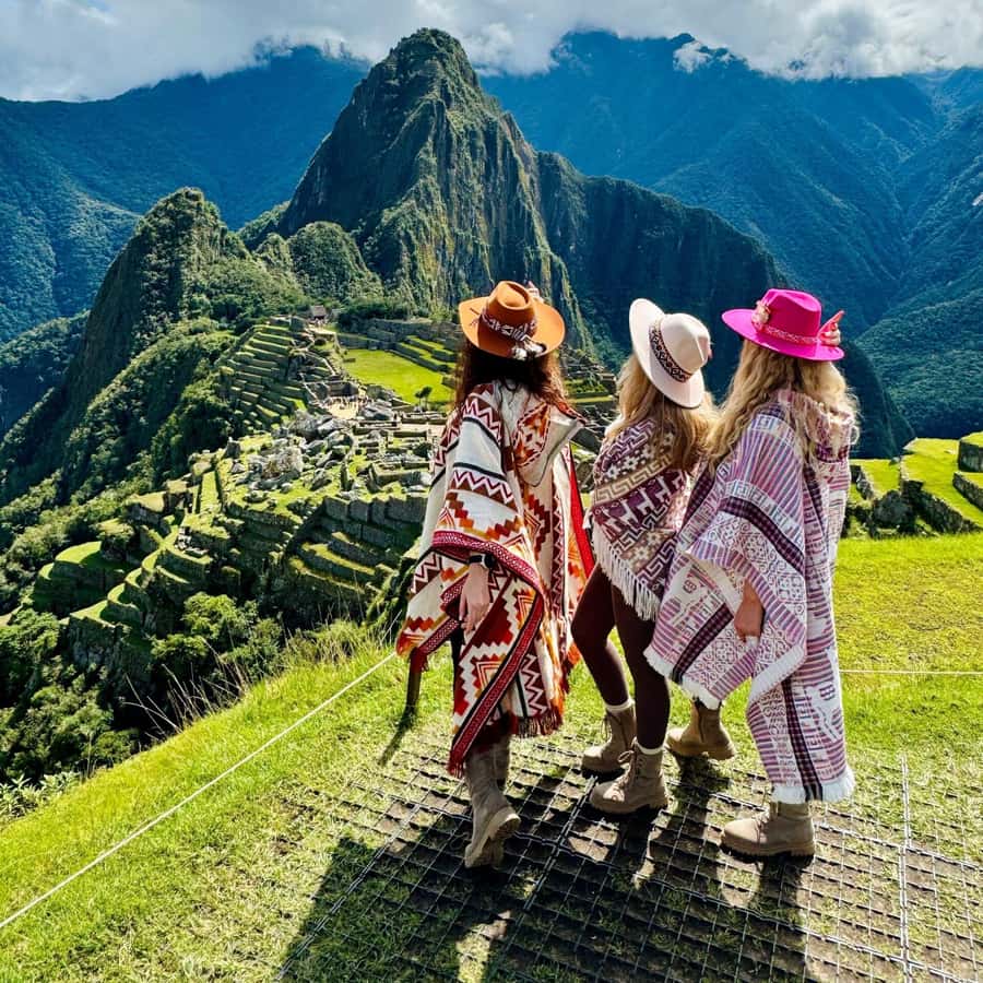 Machu Picchu: Official Entrance