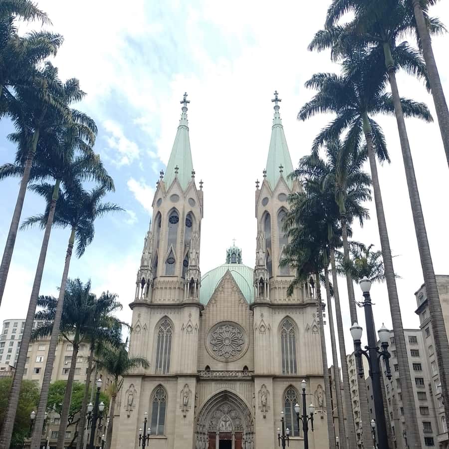 Colagem de mídia