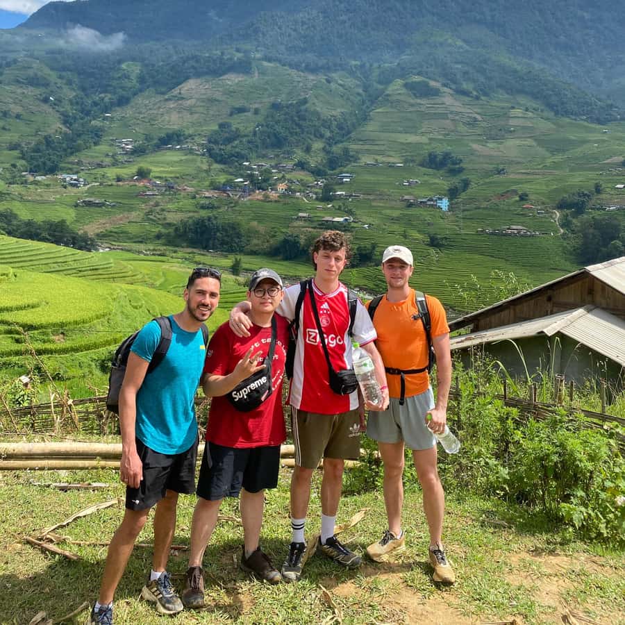 From Hanoi: Trek and Stay: 3-Day Sapa Highlands Adventure