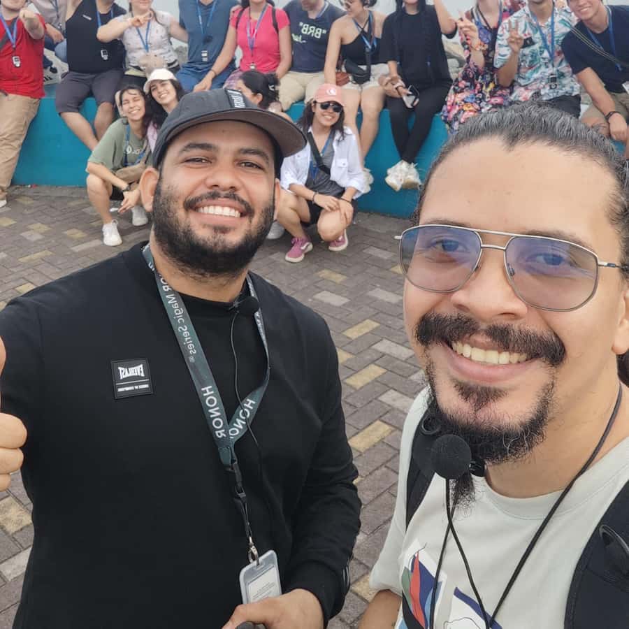 Colagem de mídia