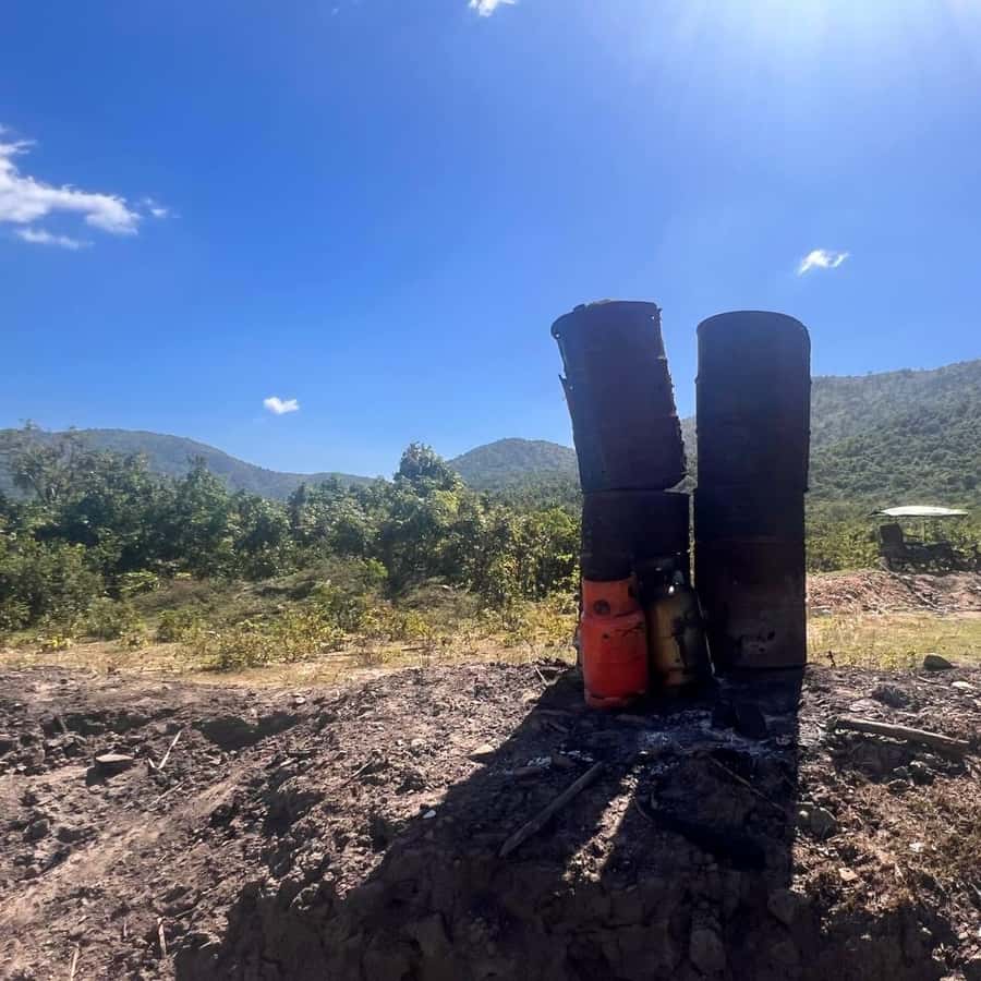 Colagem de mídia