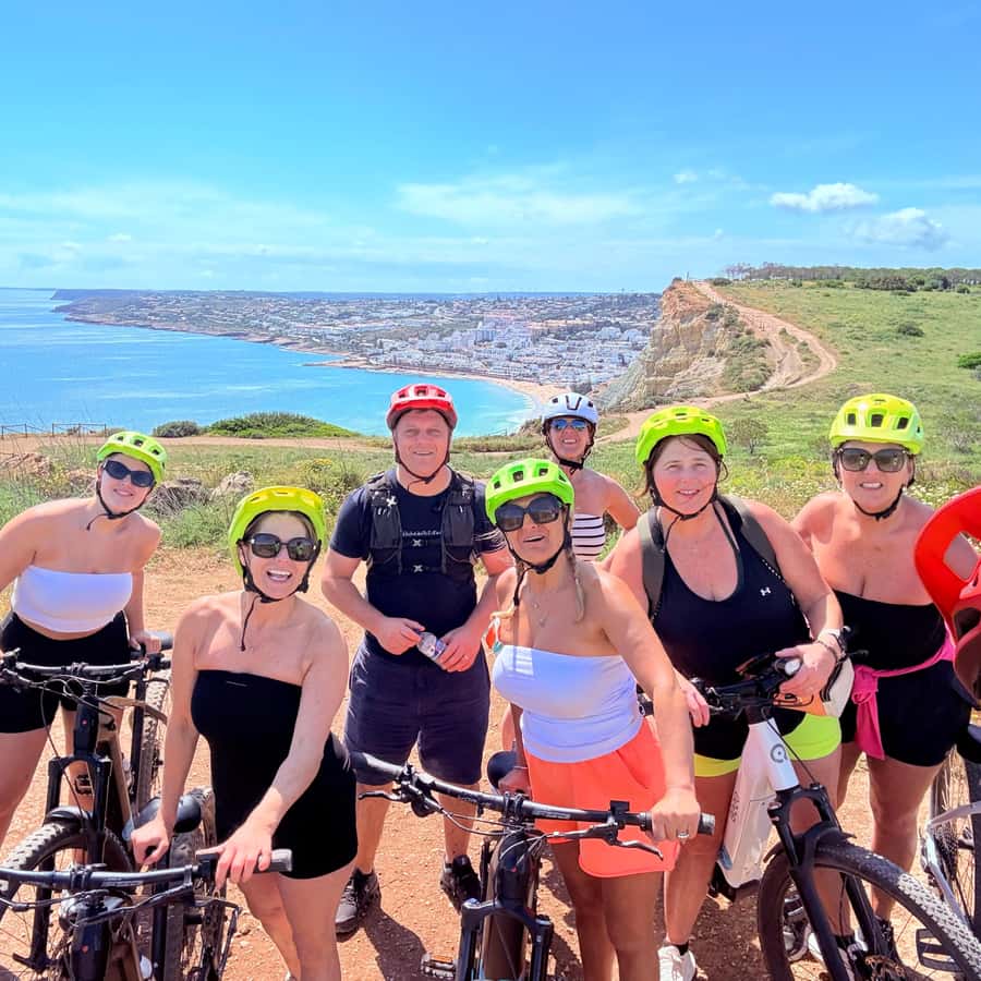 Algarve: Tour guiado por Lagos con e-bikes GetYourGuide - Main Image