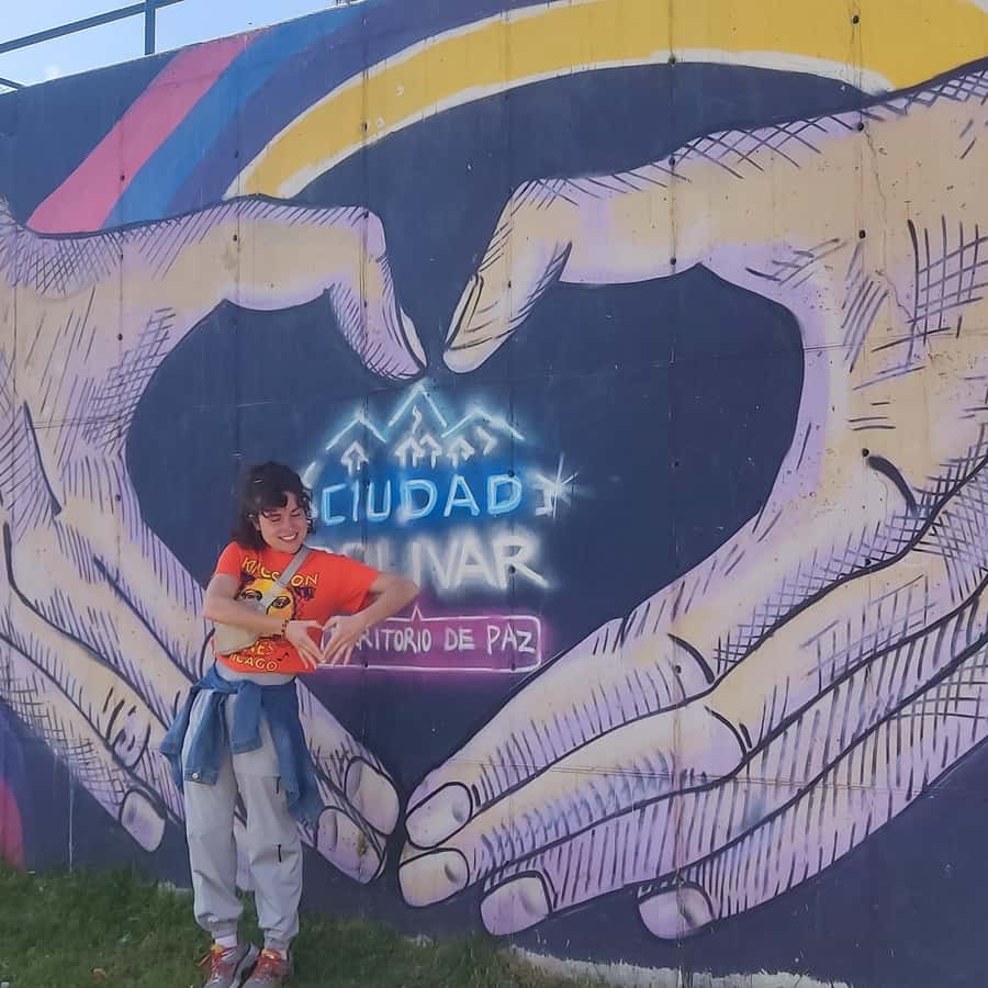 Colagem de mídia