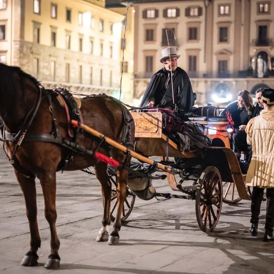 谷本ためひろ　イタリーフローレンスの観光馬車 谷本ためひろ イタリーフローレンスの観光馬車 - メルカリ