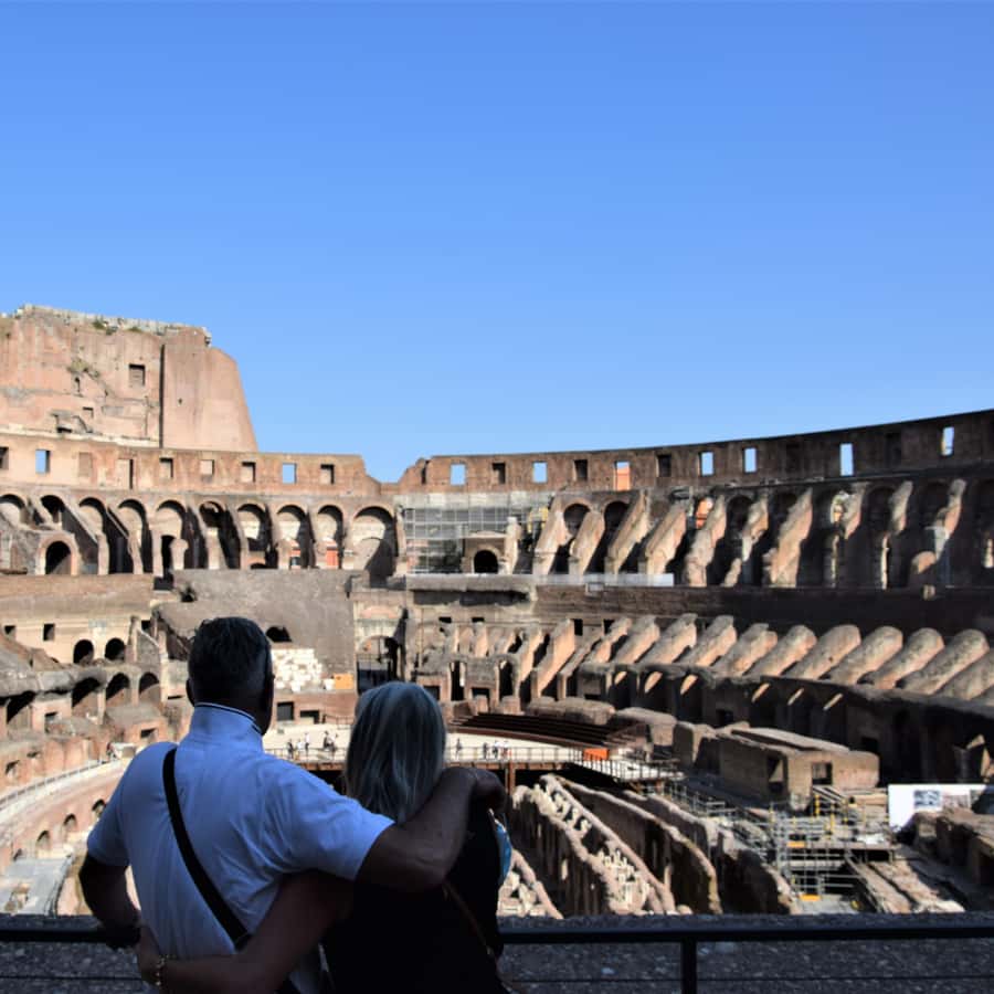 Roma: Vaticano, Coliseo y Plaza Mayor con almuerzo y coche | GetYourGuide, image size:900x900