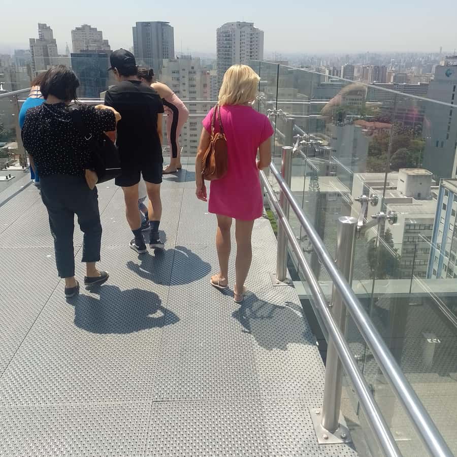 Colagem de mídia