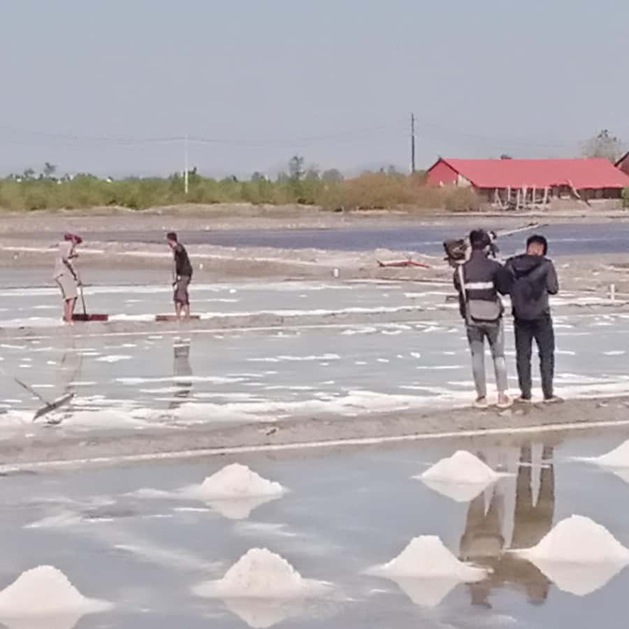 Colagem de mídia