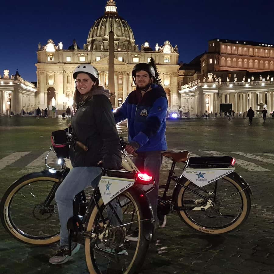 Roma: Tour al tramonto in bicicletta elettrica con opzione pizza