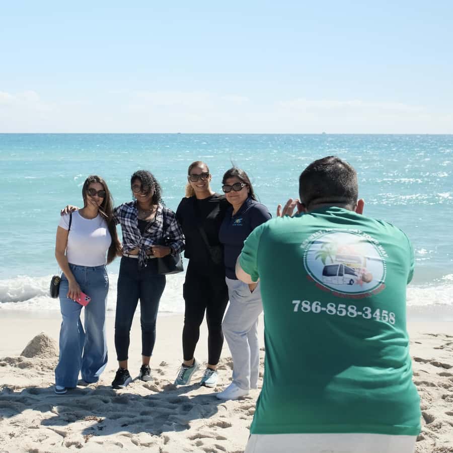 Miami City Tour: 5 Sites, 4 Stops, One Epic Experience