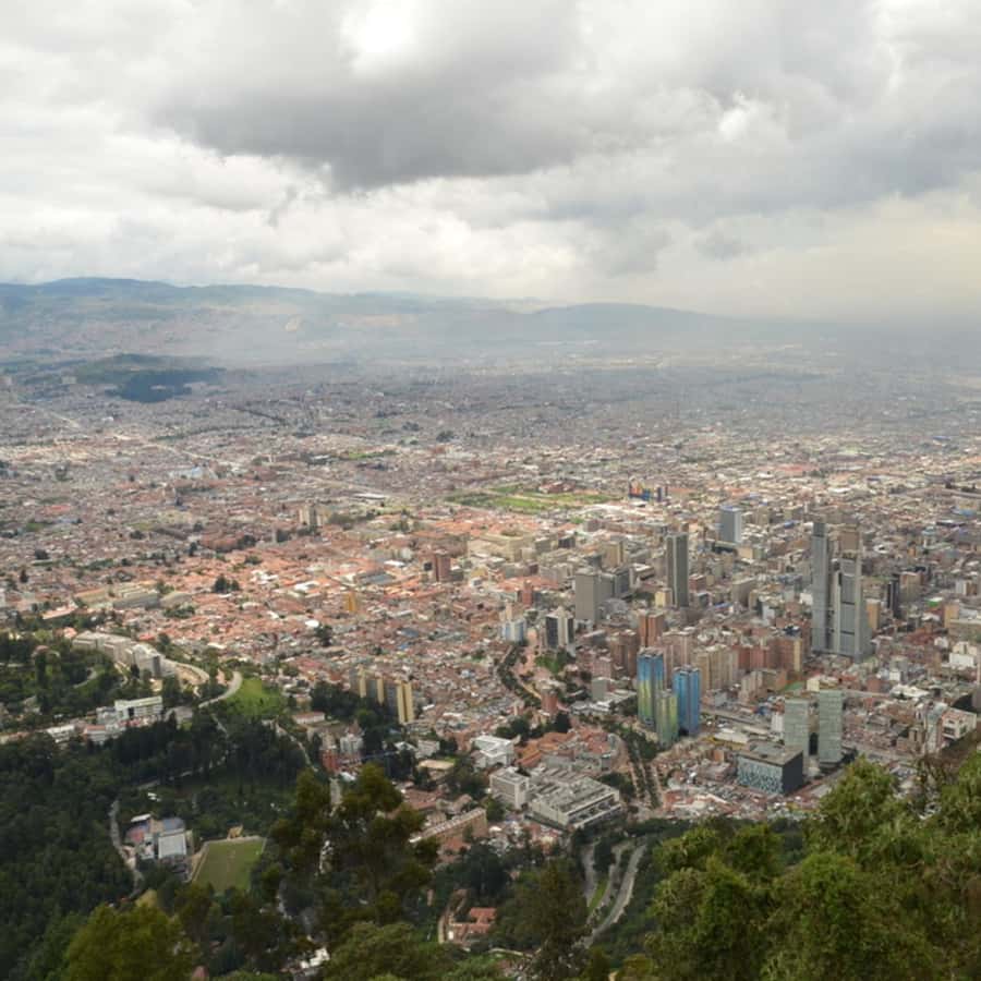 Colagem de mídia