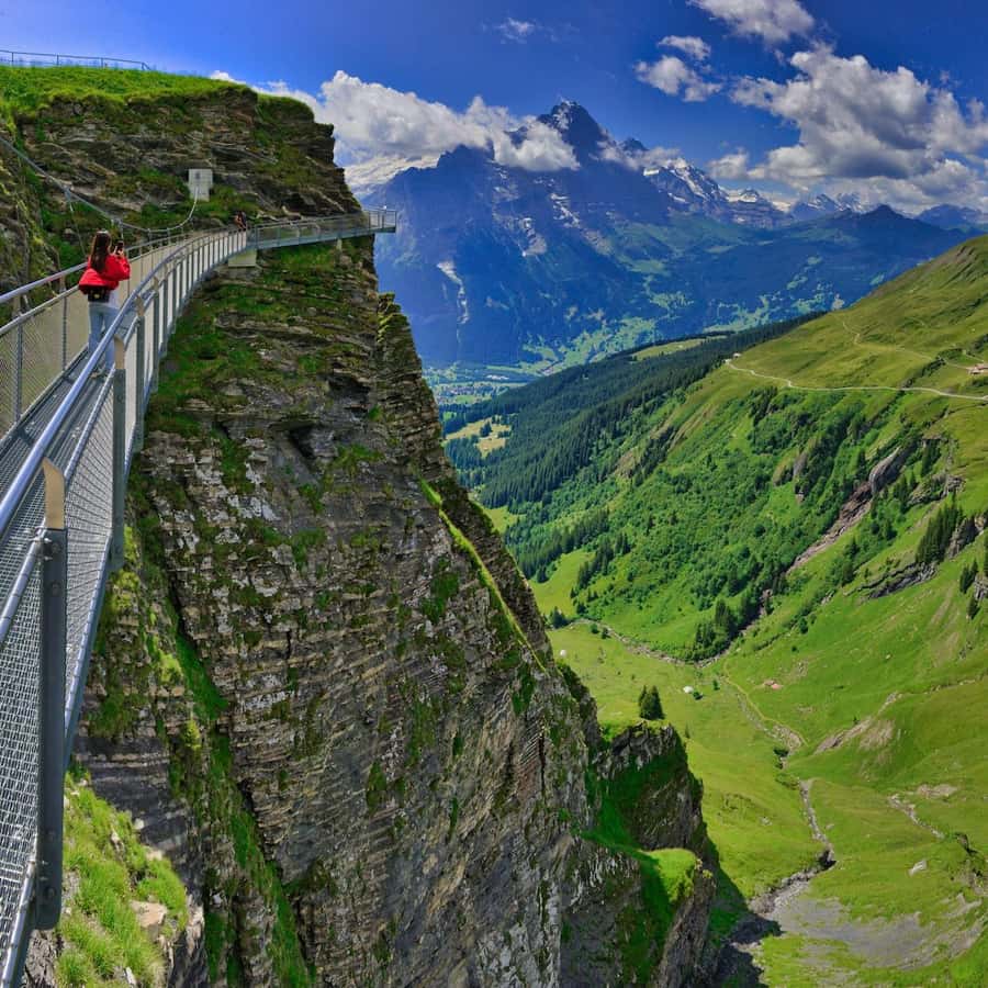 Private car day trip from Bern to Grindelwald Interlaken