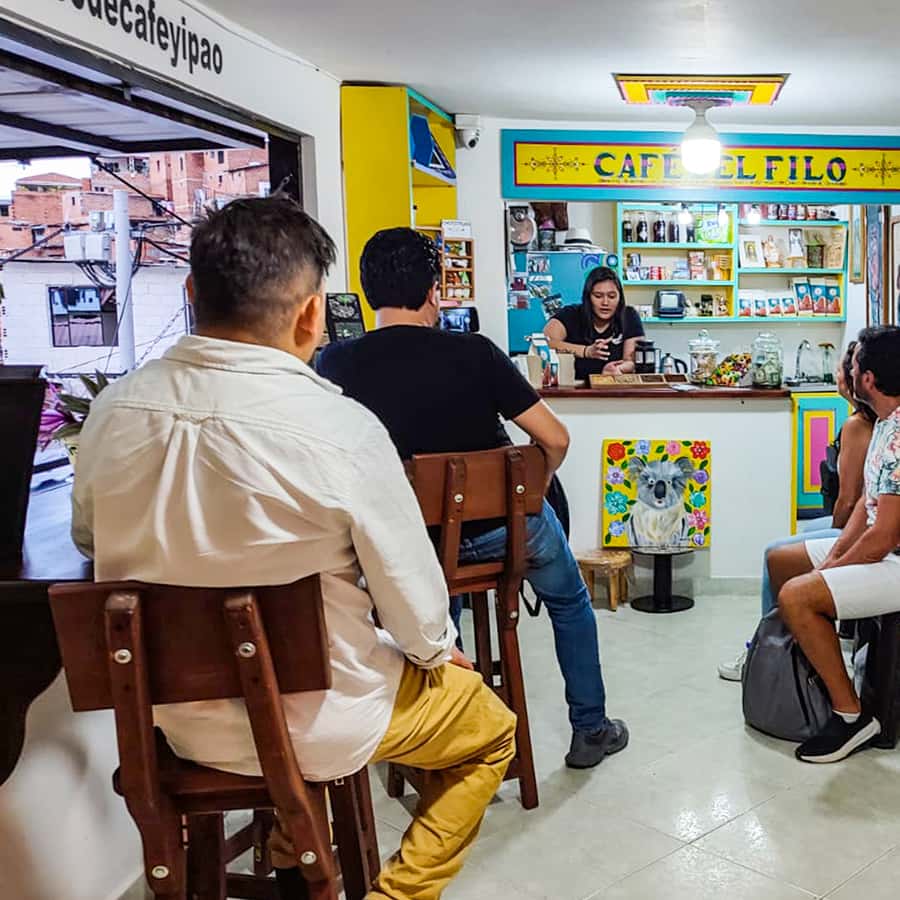 Colagem de mídia