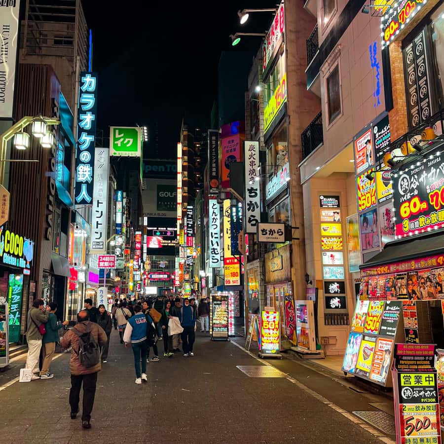 Tokyo: Night tour of bars and izakayas in Shinjuku English