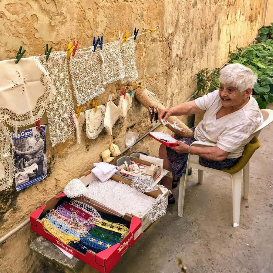 Colagem de mídia