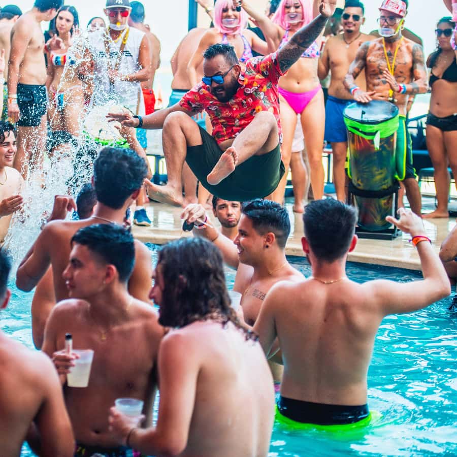 Cancún: Coco Bongo Beach Party Experience