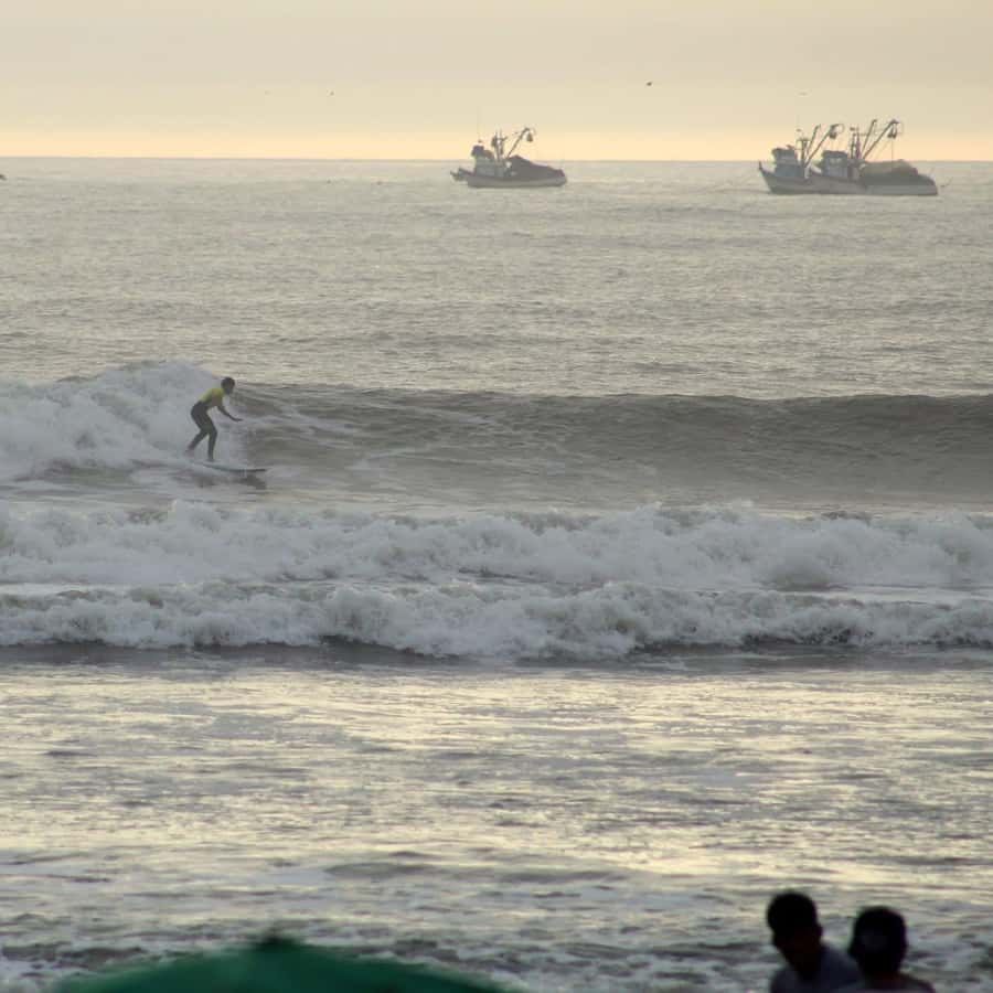 Chiclayo: Surfing Lessons for Beginners and Advanced Surfers