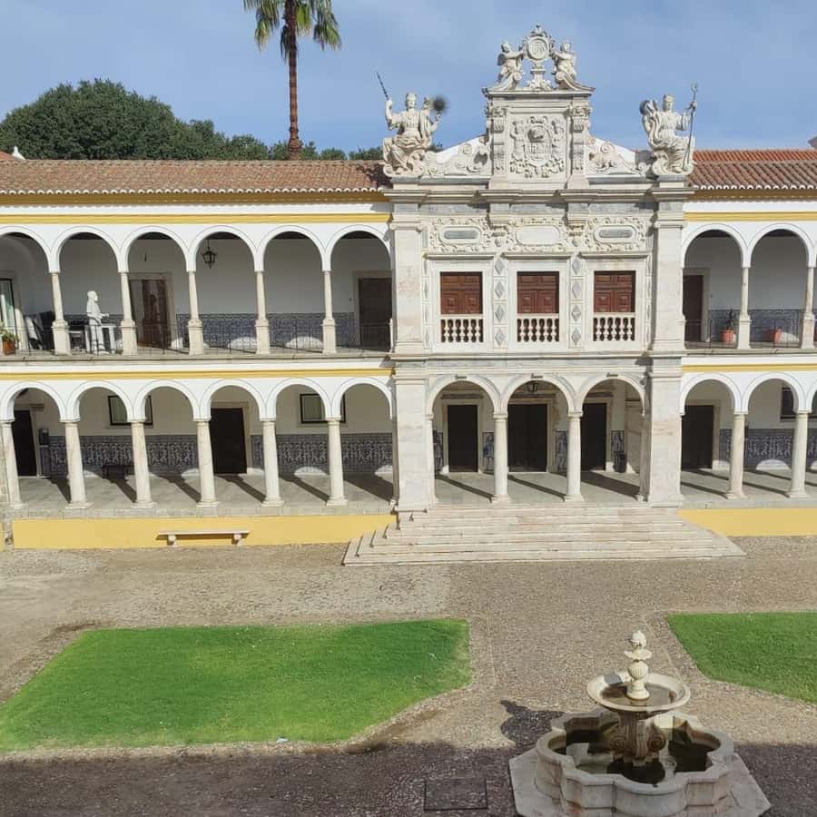 Colagem de mídia
