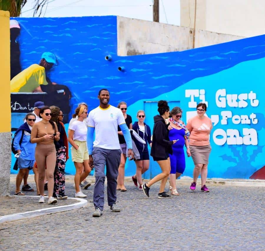 Colagem de mídia