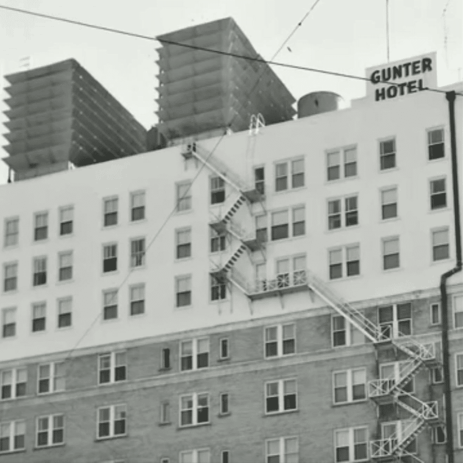 San Antonio: Ghosts and True Crime Guided Walking Tour