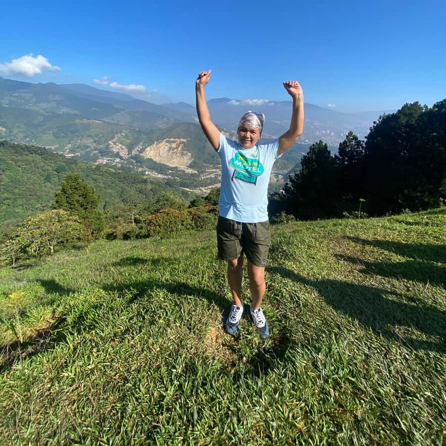 MEDELLÍN: Hiking to the Clouds: Explore the Cerro de las 3