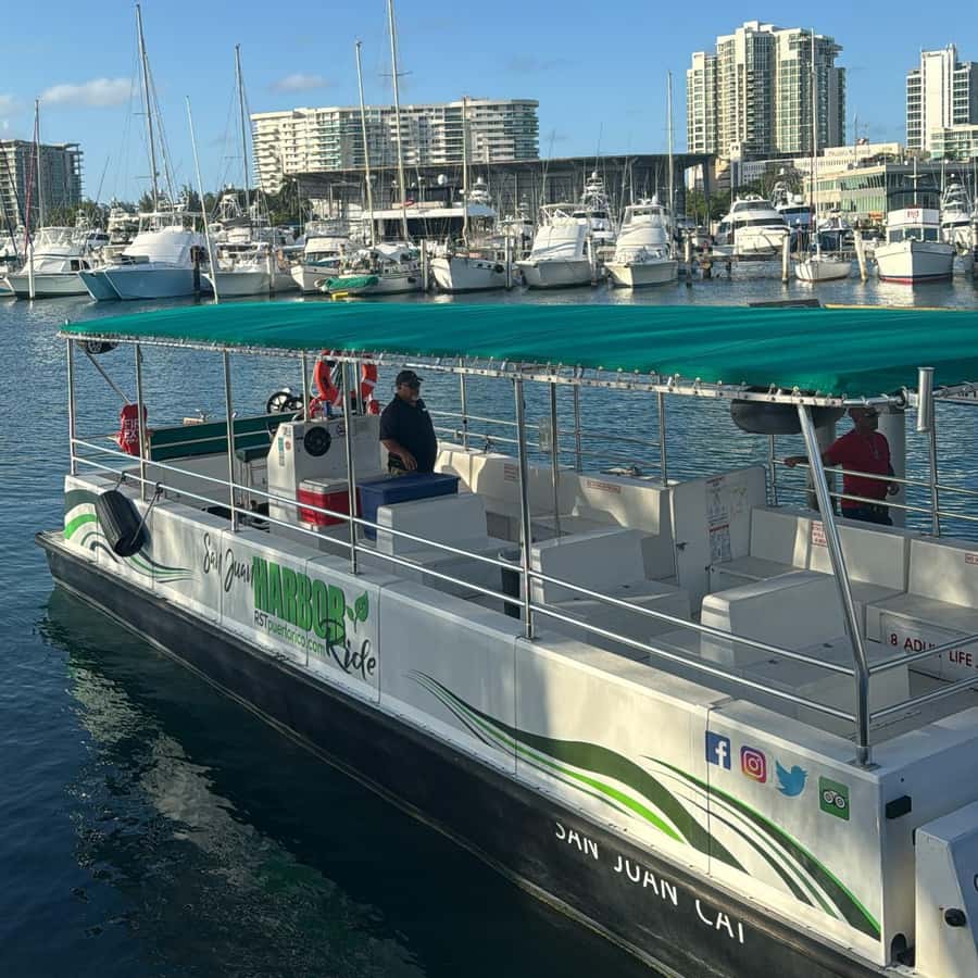 Old San Juan: Sunset Cruise with Drinks and Hotel Pickup