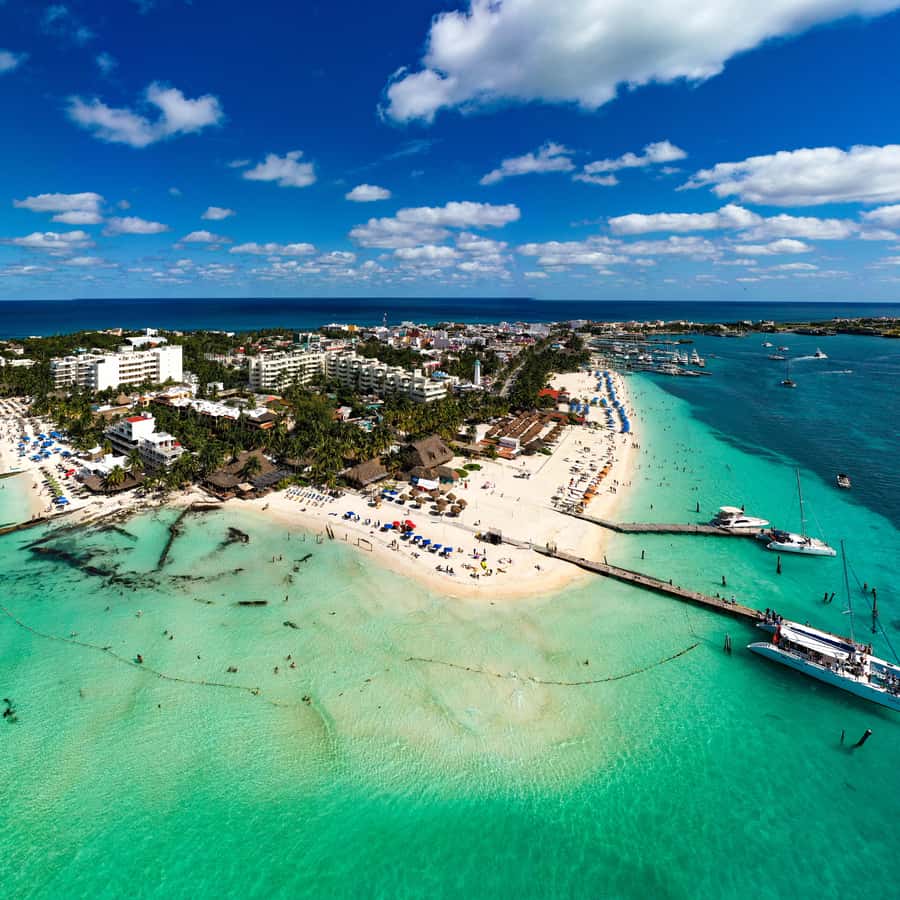 Isla Mujeres: Catamaran with Open Bar, Snorkeling and Lunch