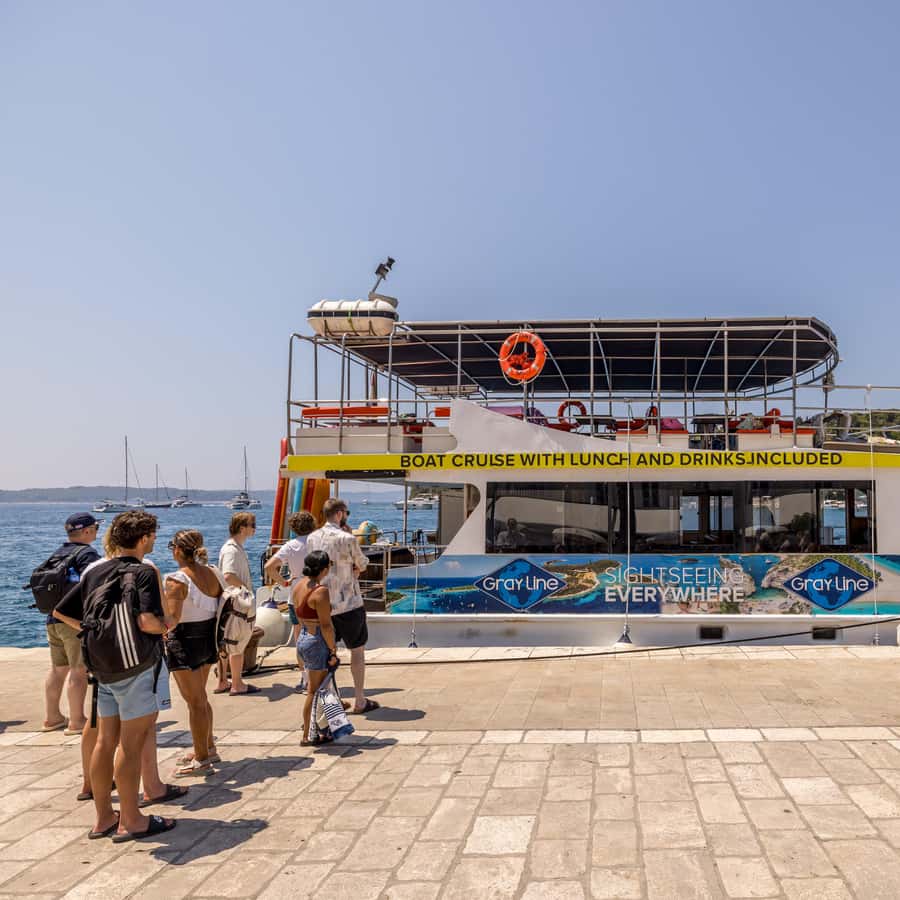 Split: Hvar, Brač, and Pakleni Cruise with Lunch and Drinks