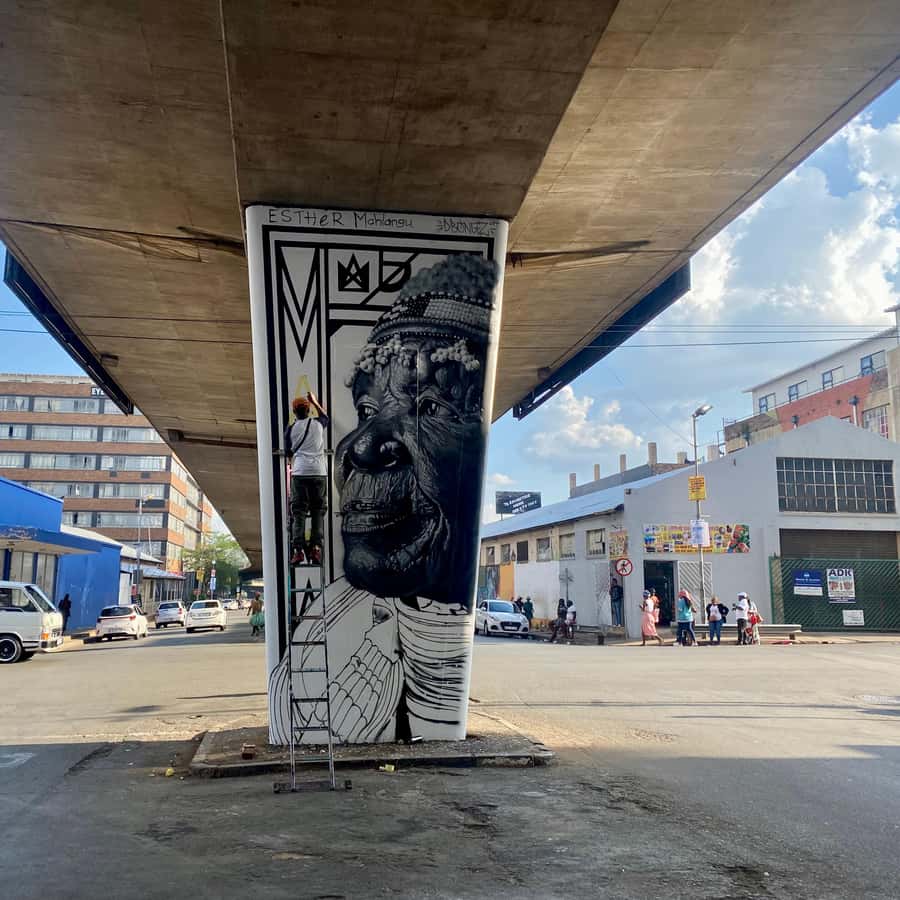 Colagem de mídia
