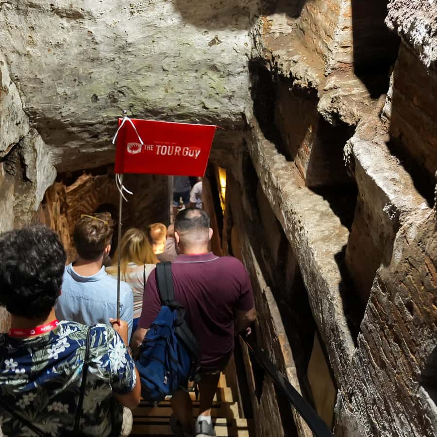 地下墓所の殉教者　古代ローマの物語 ローマ教皇の地下墓地、サンカリストのカタコンベの壁画