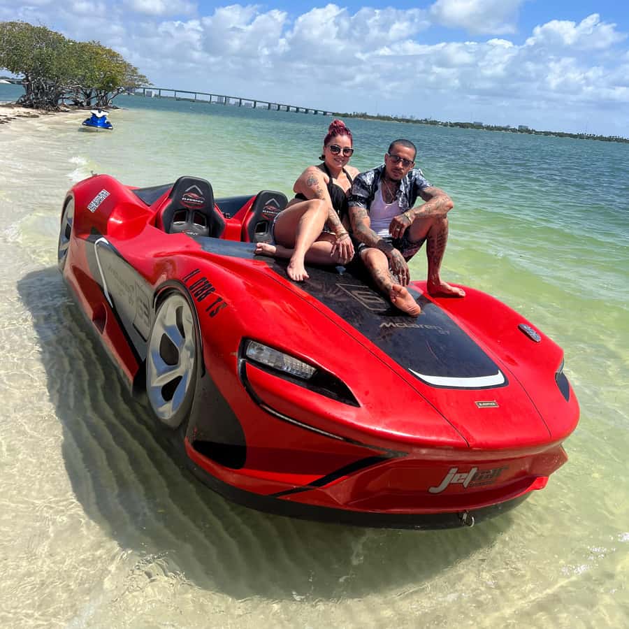 Miami: 1 hour Jetcar Rental South Beach