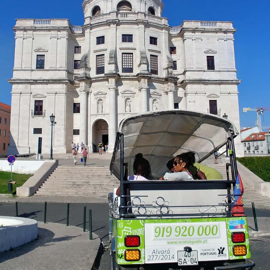 Colagem de mídia