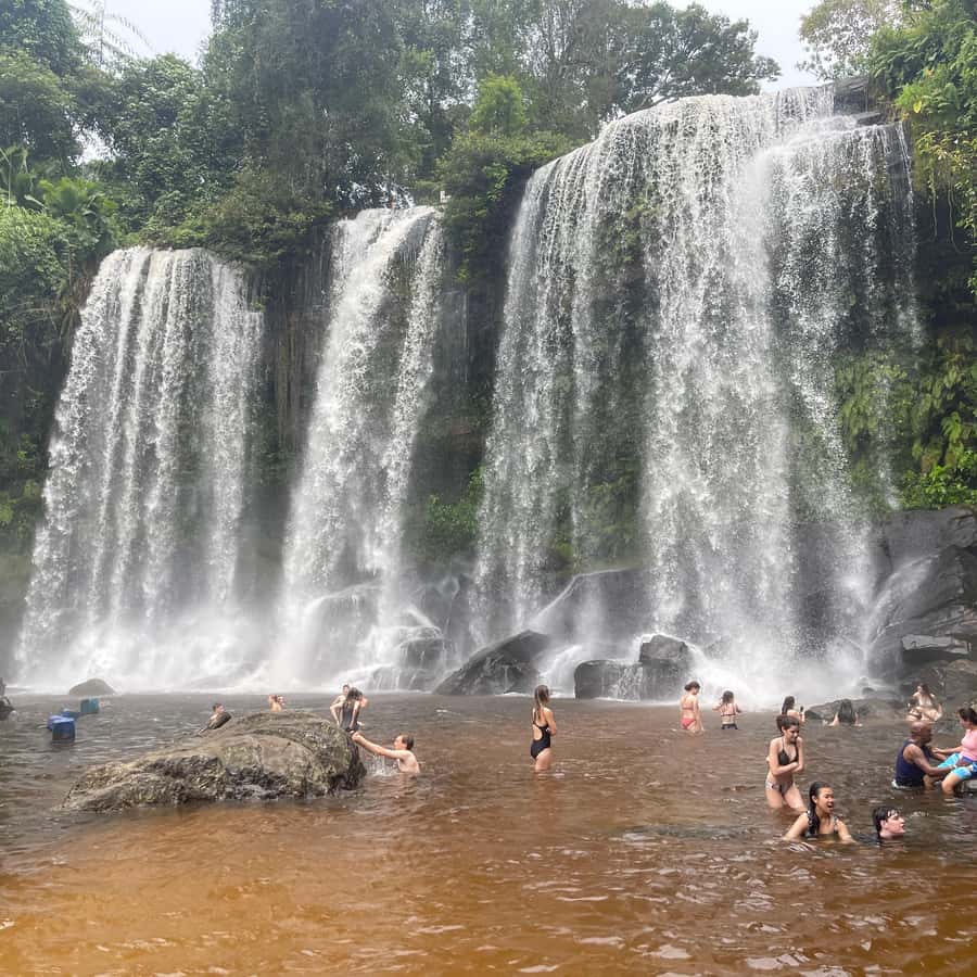 Colagem de mídia