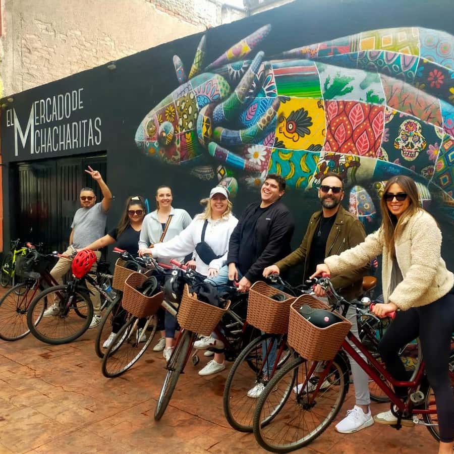 Mexico City Grafitti Street art bike tour, find hidden gem