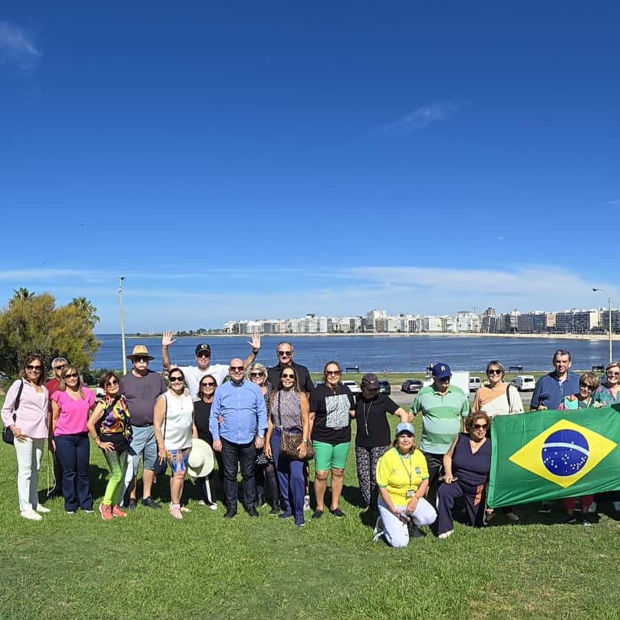 Colagem de mídia