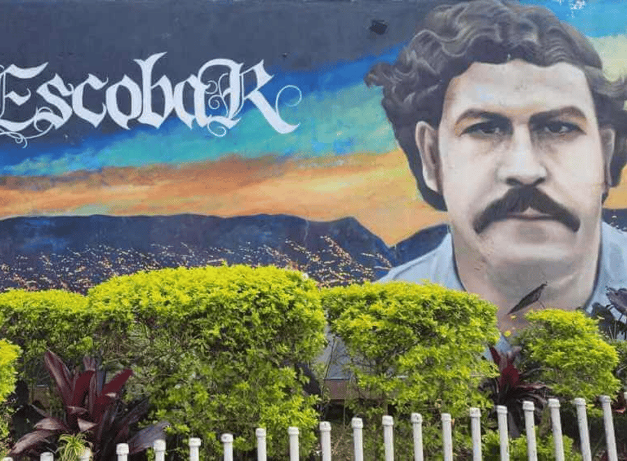 Colagem de mídia