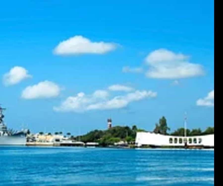 Pearl Harbor Arizona & Missouri tour from HNL Airport | GetYourGuide