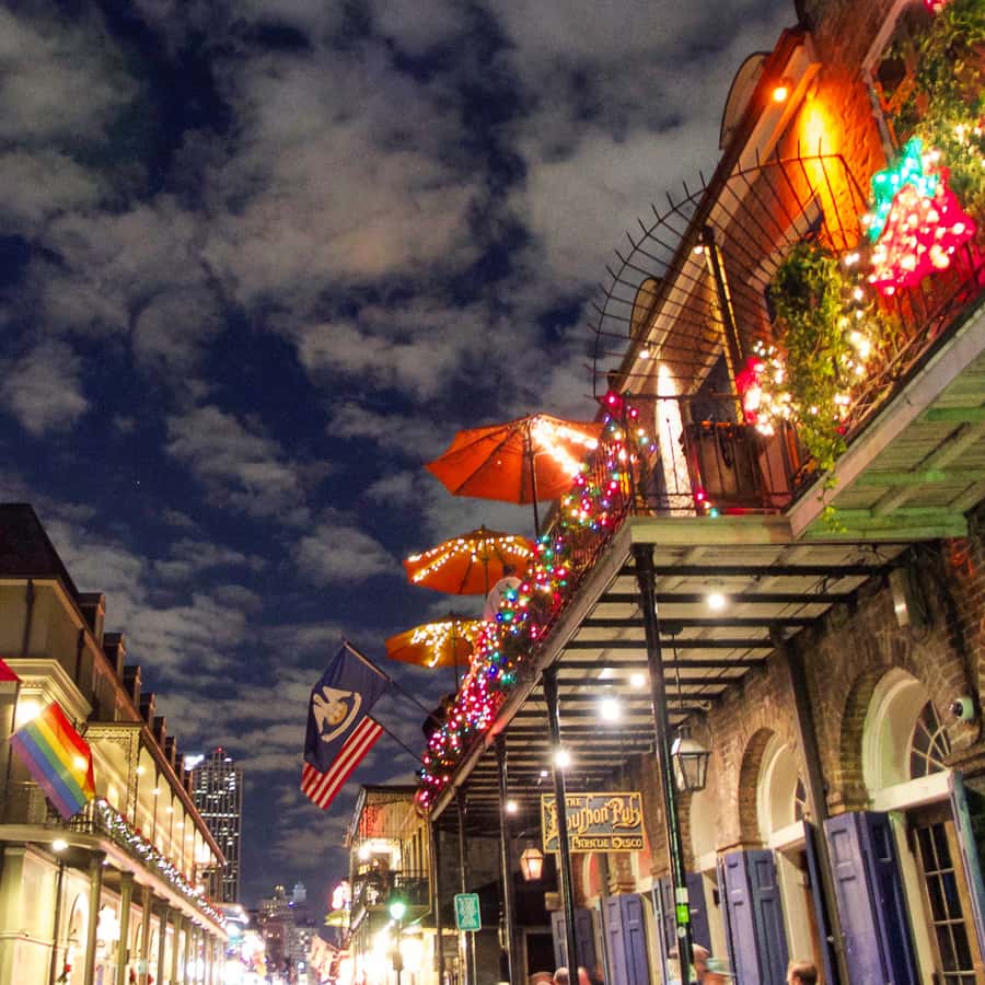 Passeio histórico e sobrenatural | GetYourGuide, image size:900x900