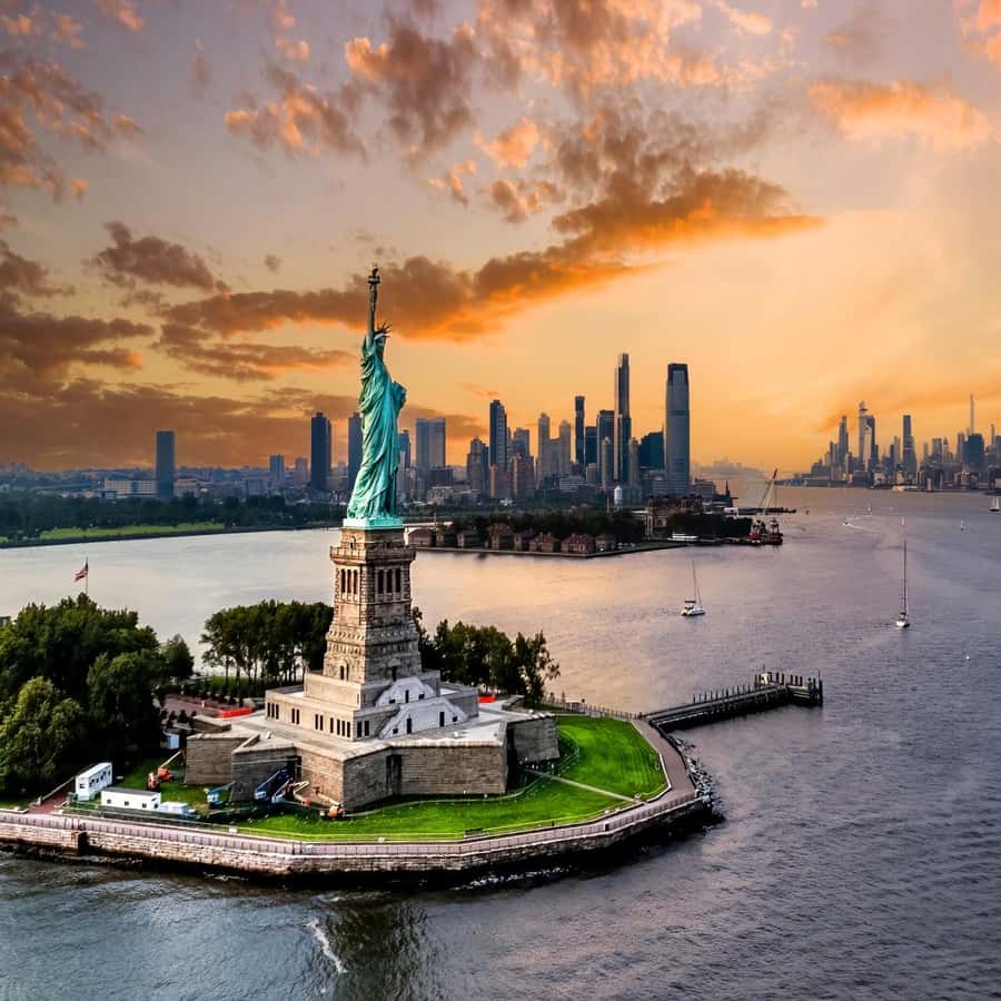 Statue of Liberty Empire State Building 5-hour Tour by Car