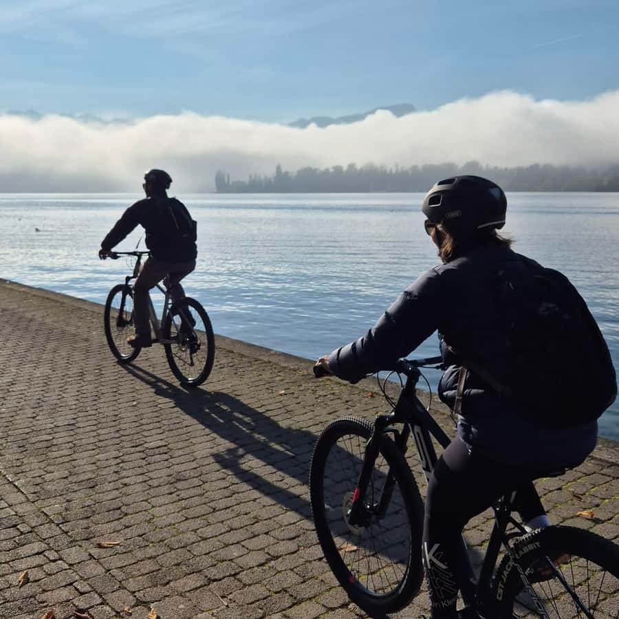 Lucerna: tour combinato di giorni a piedi e in bicicletta con