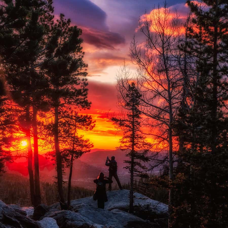 Estes Park: Rocky Mountain National Park Sunrise Hiking Tour