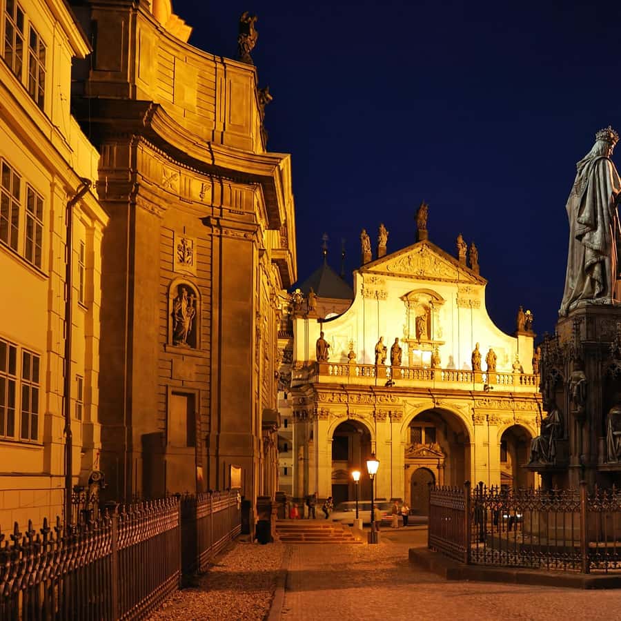 Colagem de mídia