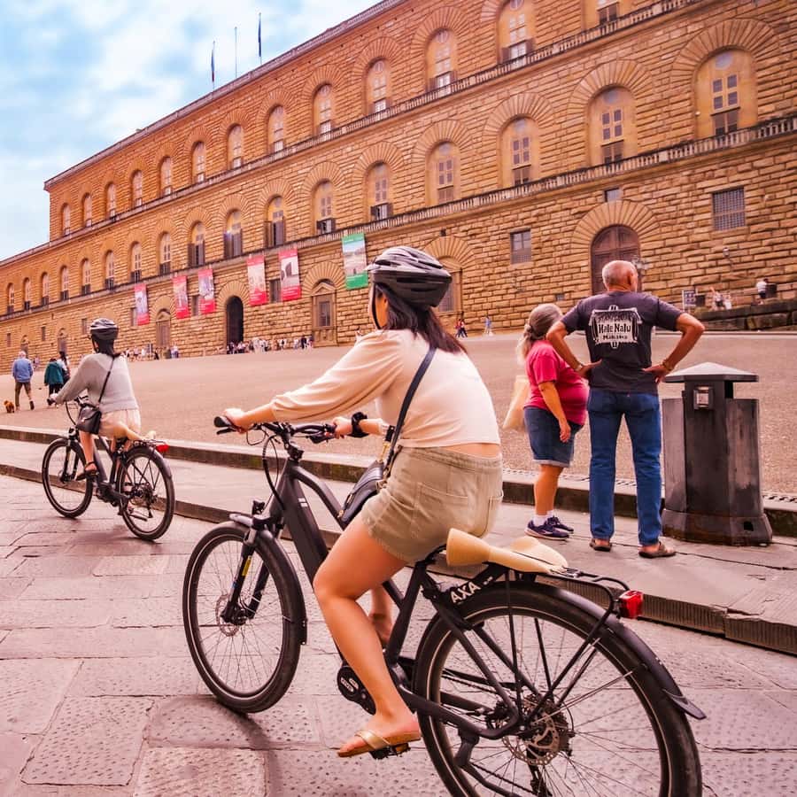 Florence:E-Bike City Tour with stop at Piazzale Michelangelo