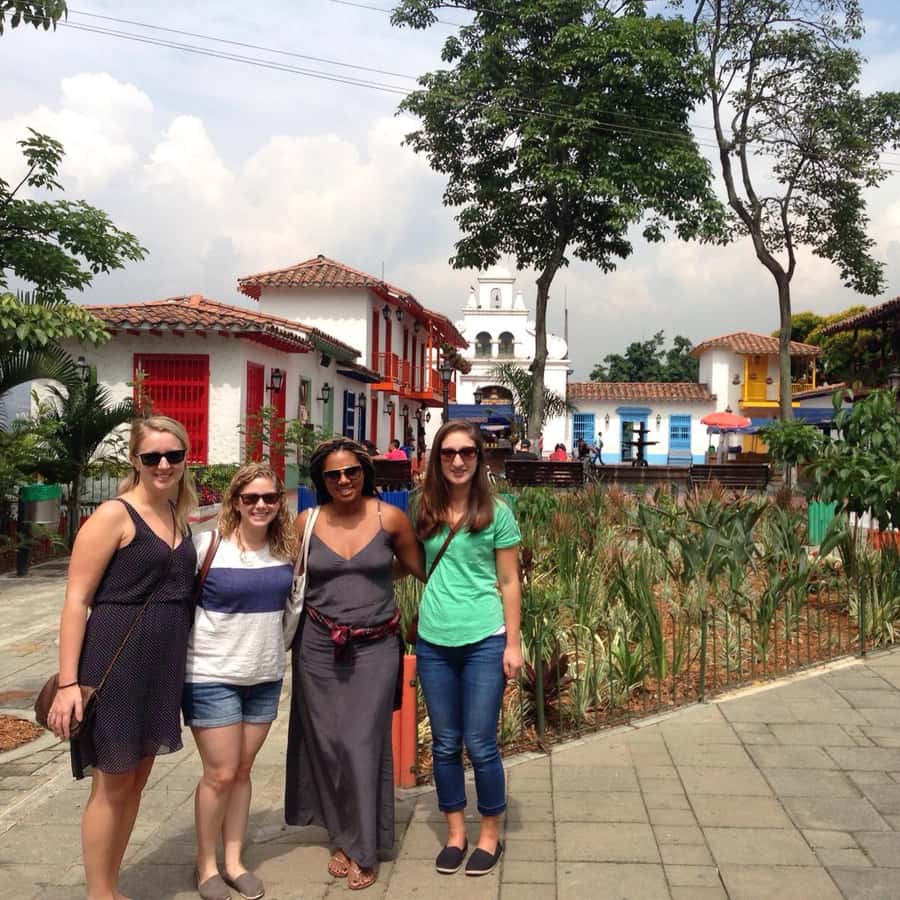 Medellin: Tour della città con scalo | GetYourGuide