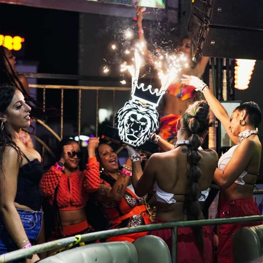 Cancun: 24 K Club Open Bar and Table incluided
