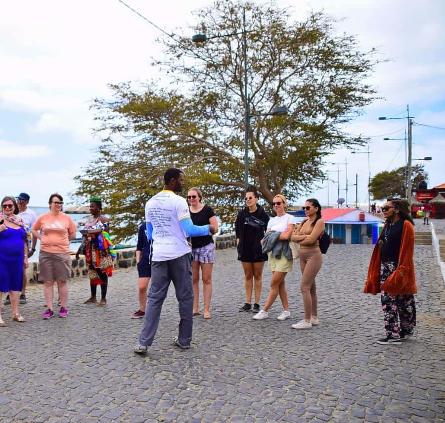Colagem de mídia