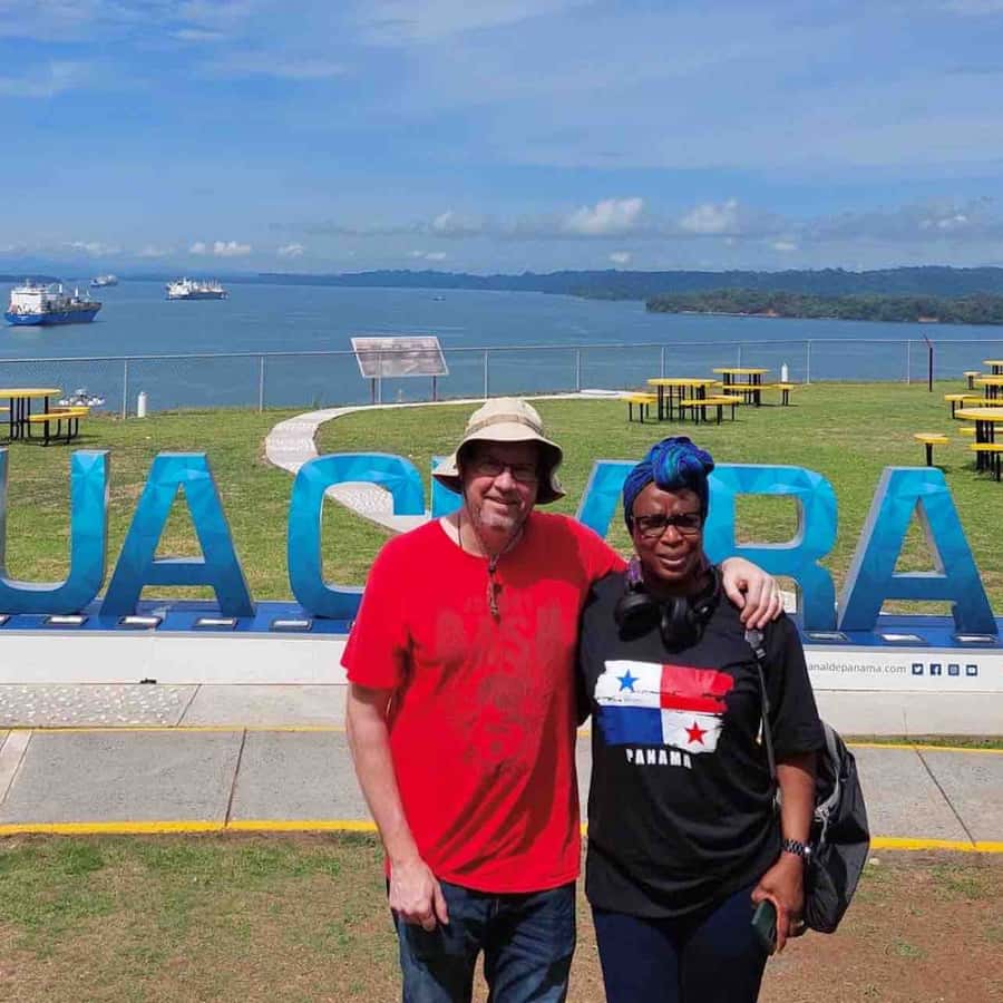 Colagem de mídia