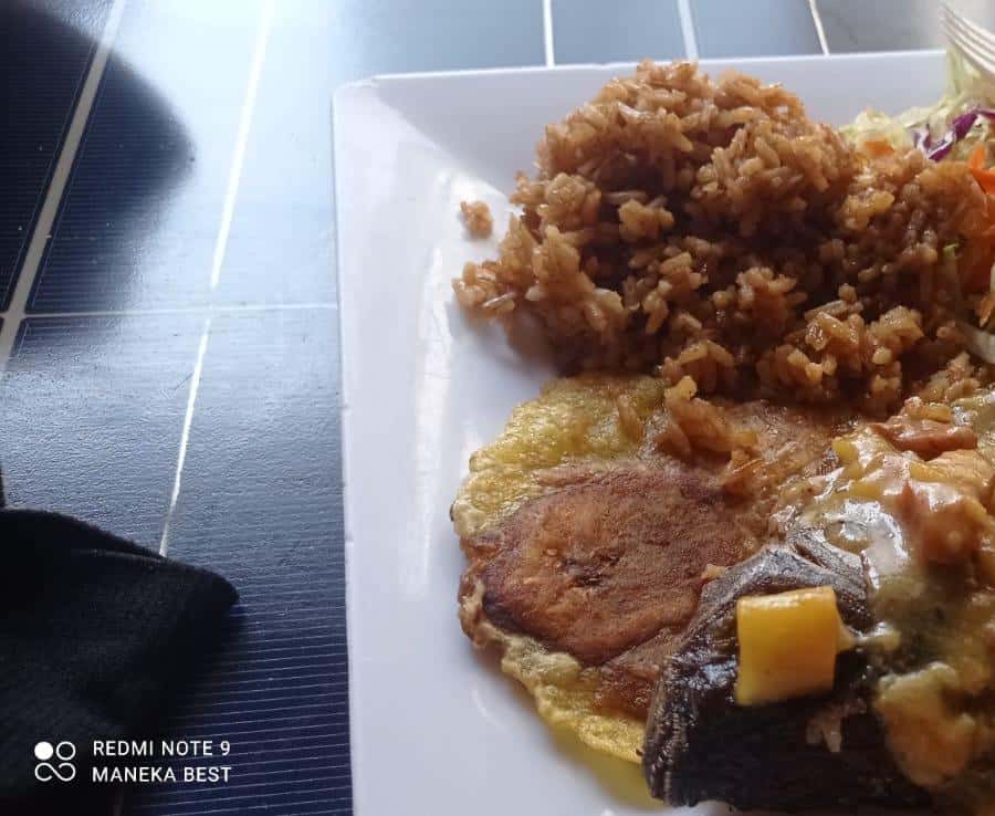 Colagem de mídia