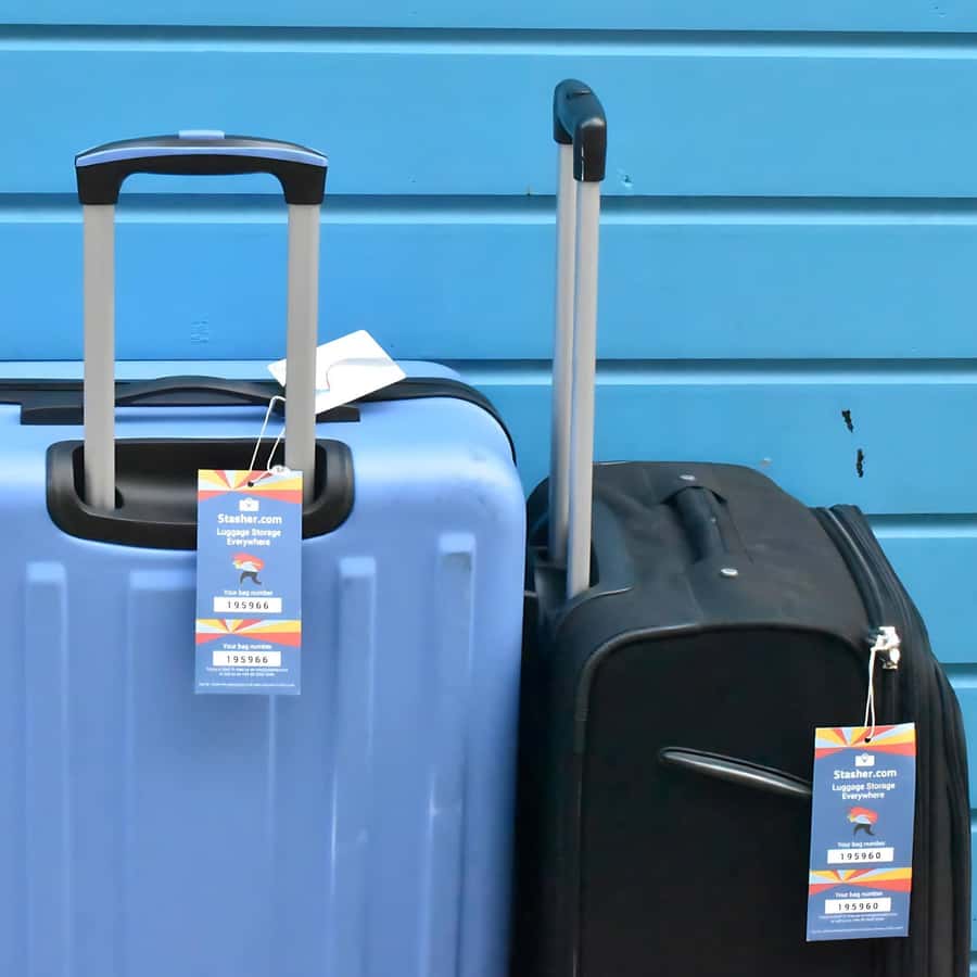 Boston: Luggage Storage in Boston Exhibition Center