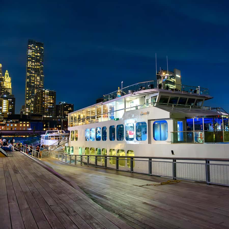 NYC: July 4th Dinner Cruise with Live Music and Open Bar